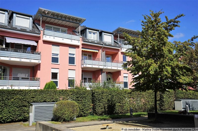 ***VERKAUFT*** Sonnige 2-Zi.-Whg. mit gr. Süd-Balkon, EBK und TG-Einzelstellplatz – Erbbaurecht